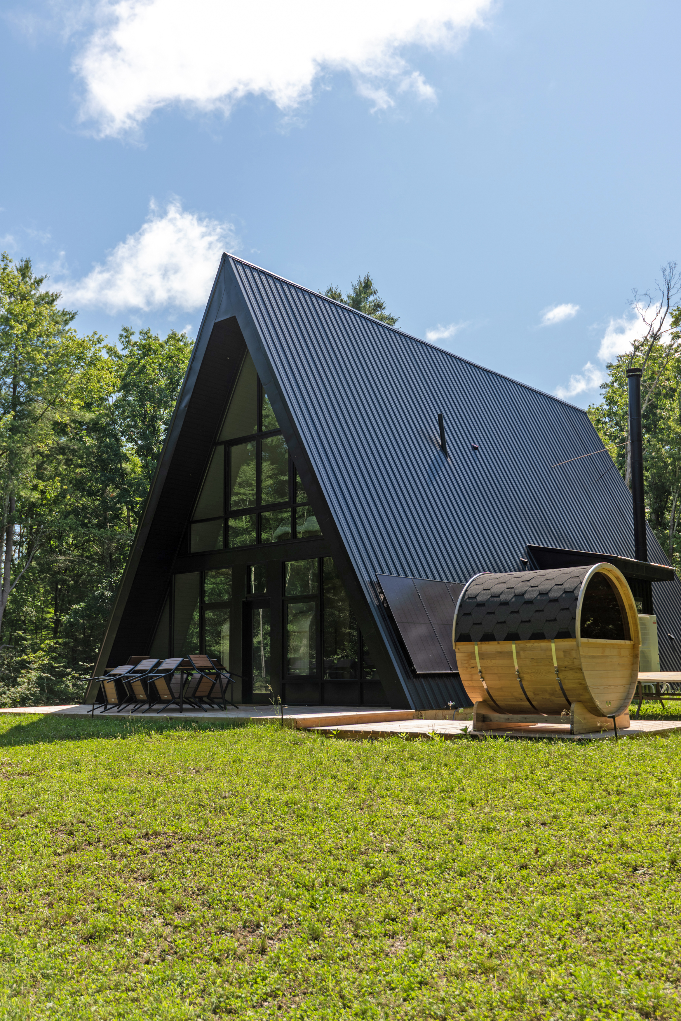 Back deck and barrel sauna